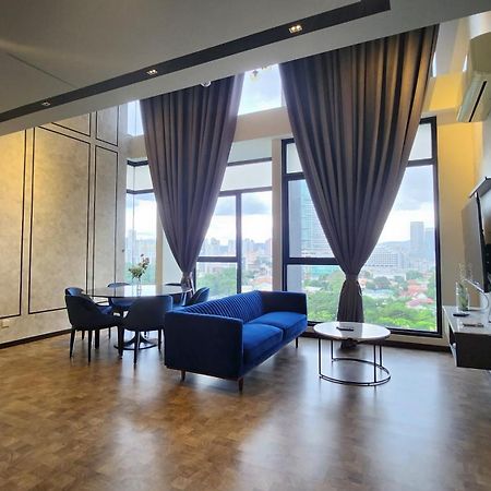 Expressionz Professional Suites By Aurora Summer Suites كوالالمبور المظهر الخارجي الصورة