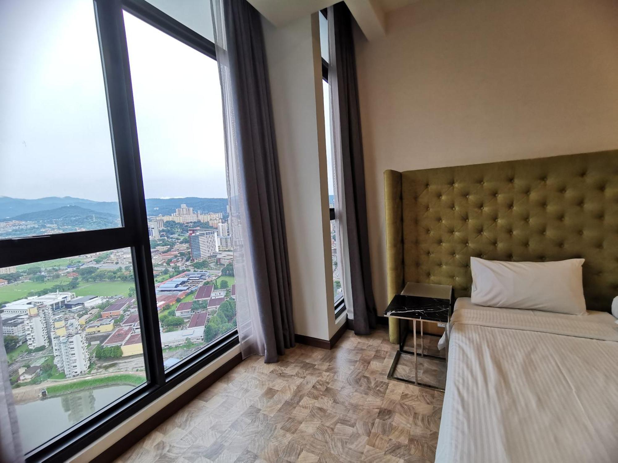 Expressionz Professional Suites By Aurora Summer Suites كوالالمبور الغرفة الصورة