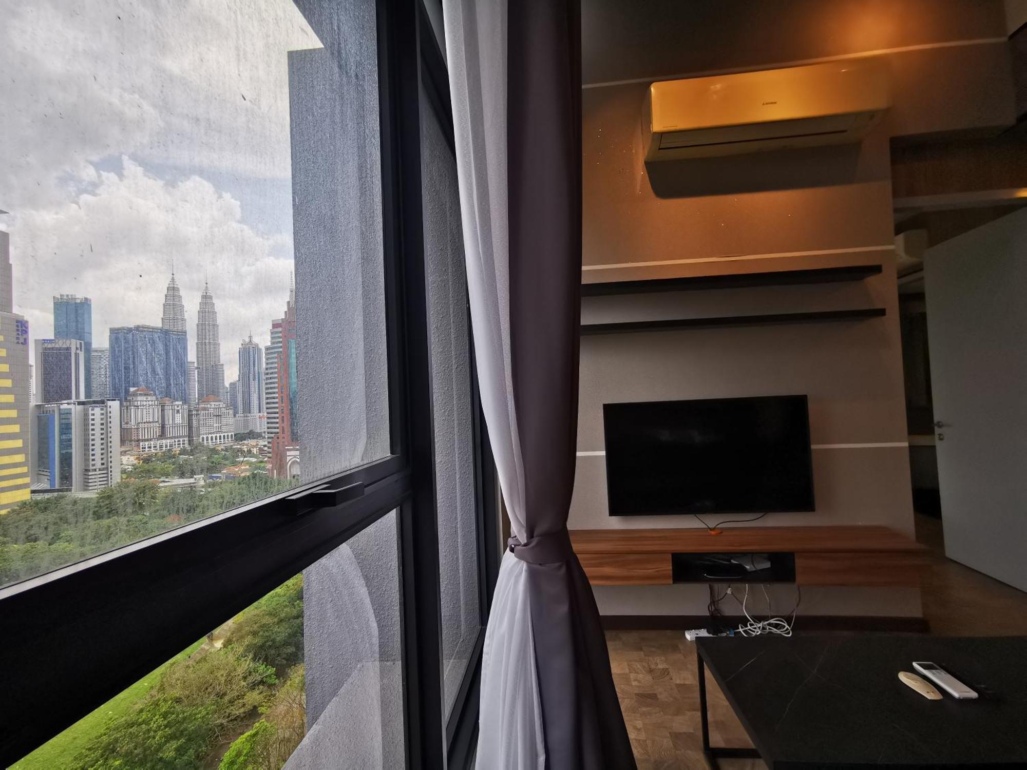 Expressionz Professional Suites By Aurora Summer Suites كوالالمبور الغرفة الصورة